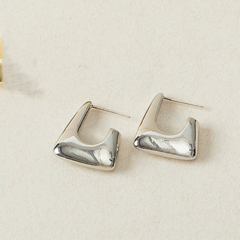 2024 New Classic Copper Alloy Smooth Metal Hoop Earrings For Woman Fashion Korean Jewelry Temperament  Daily Wear earrings
