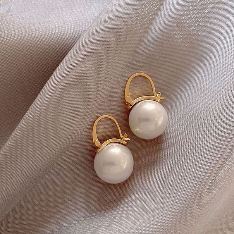 2024 New Classic Copper Alloy Smooth Metal Hoop Earrings For Woman Fashion Korean Jewelry Temperament  Daily Wear earrings
