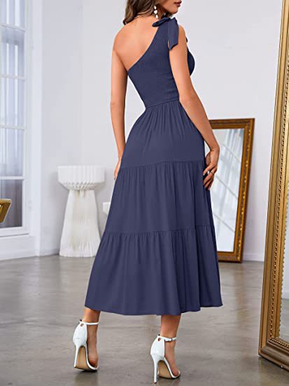 2024 New Summer Fashion Women's One-shoulder Pleated Layered Hem Split Dress